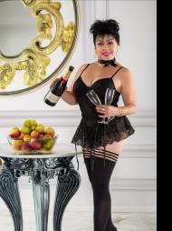 GIULIETTA 5 STELLE escort Montesilvano